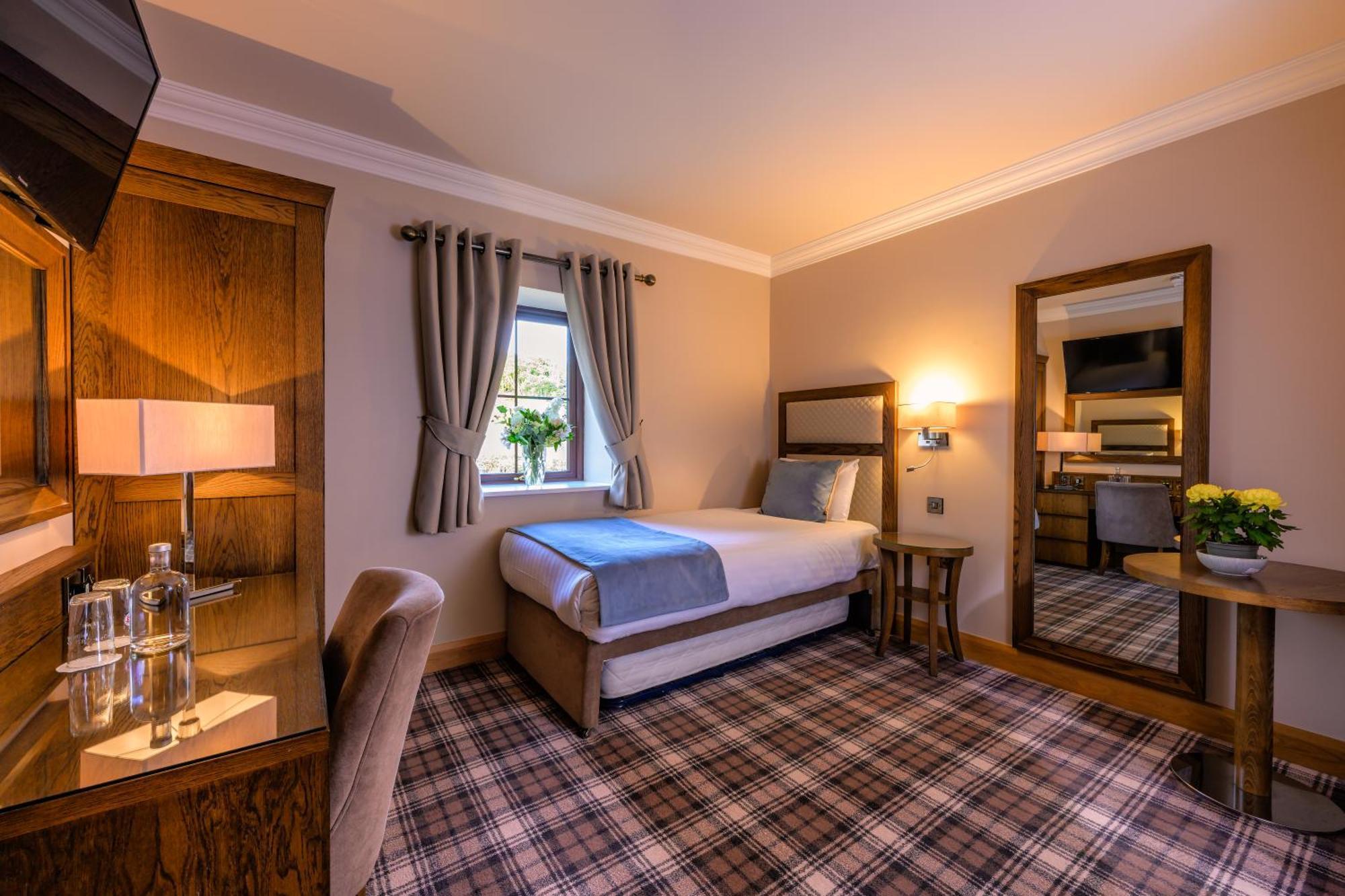 Flagstaff Lodge Ньюри Экстерьер фото