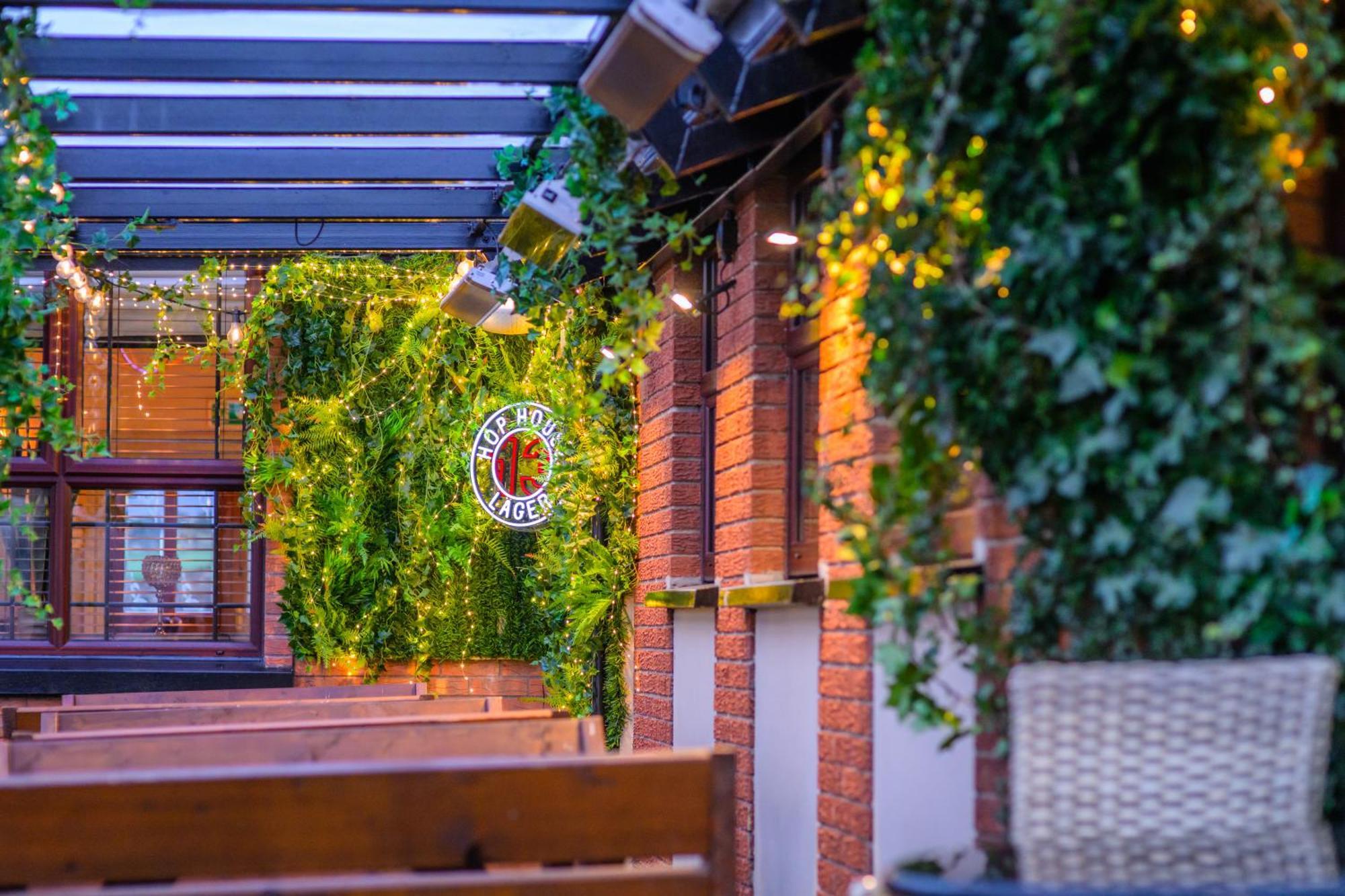 Flagstaff Lodge Ньюри Экстерьер фото