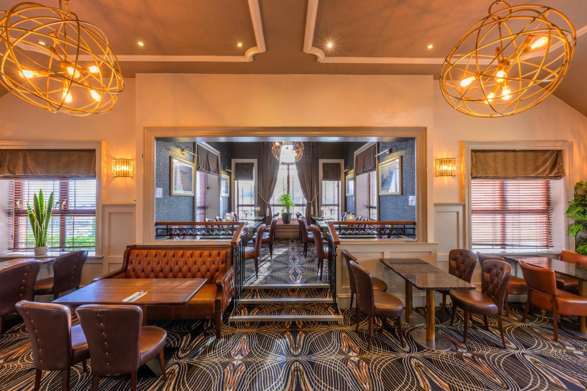Flagstaff Lodge Ньюри Экстерьер фото