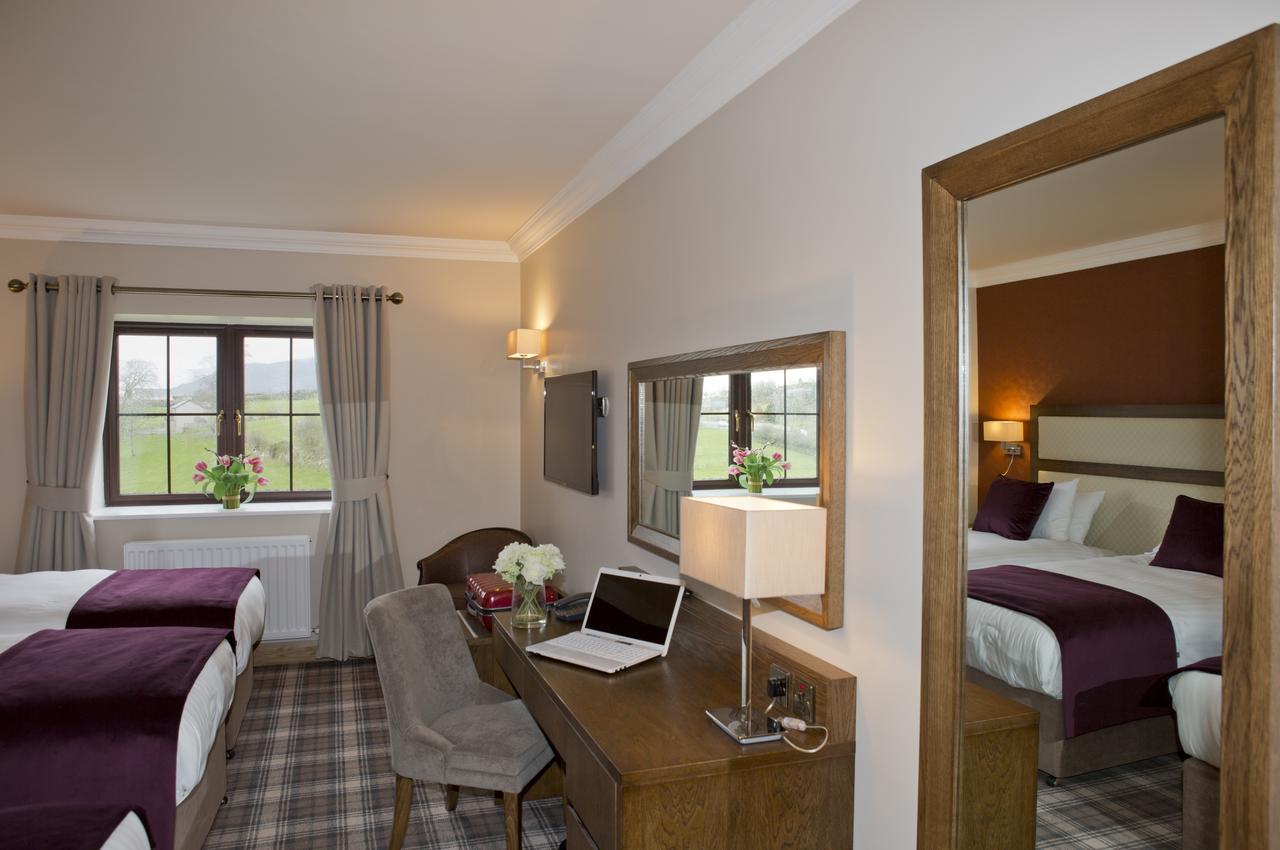 Flagstaff Lodge Ньюри Экстерьер фото