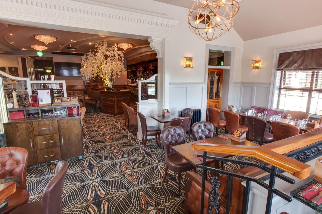 Flagstaff Lodge Ньюри Экстерьер фото