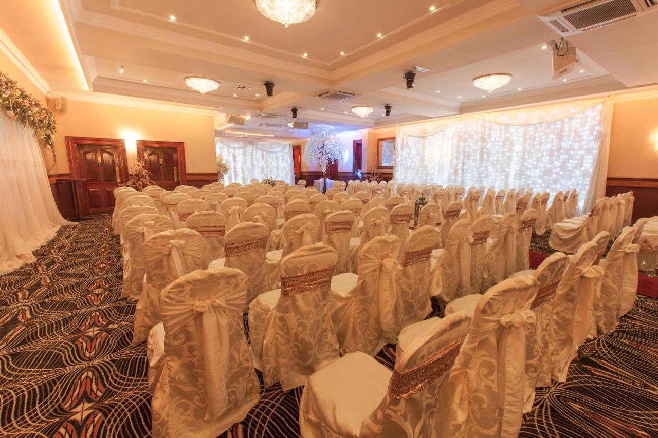 Flagstaff Lodge Ньюри Экстерьер фото